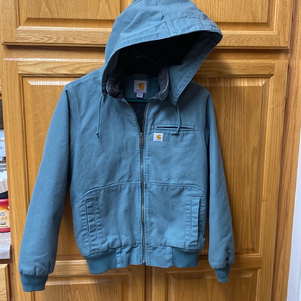 Carhartt ladies zip front coat size M 8-10 worn 2 times